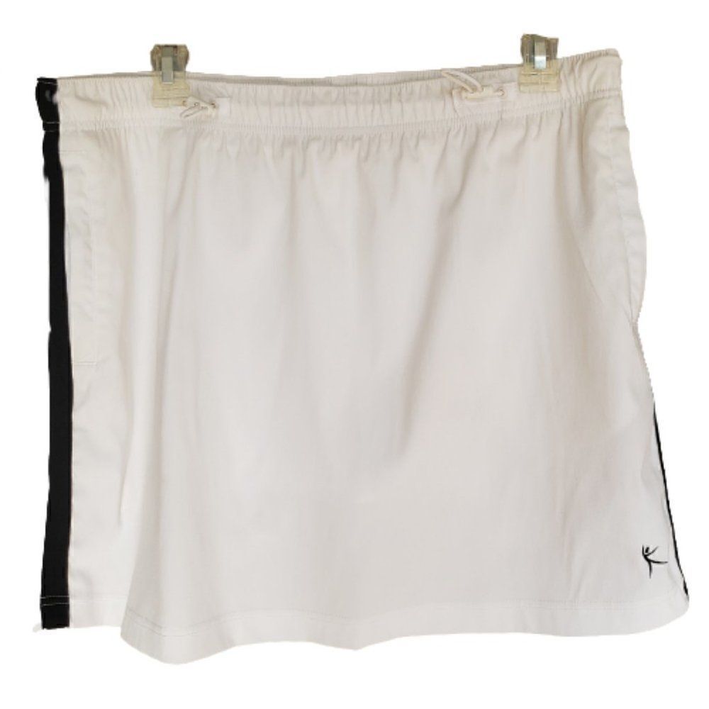 Women's Mid Rise Victory Skort Performance Skort Shorts White Black NWT